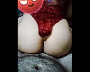 CHICA CULONA DE TINDER CABALGANDO SU PRIMER ANAL