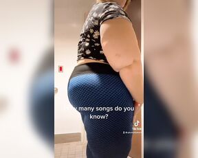 Hot BBW dancing