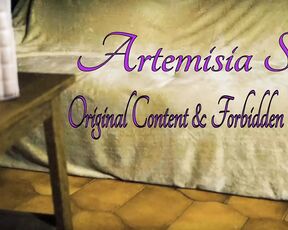 Artemisia loves his hands when they touch her deeply.